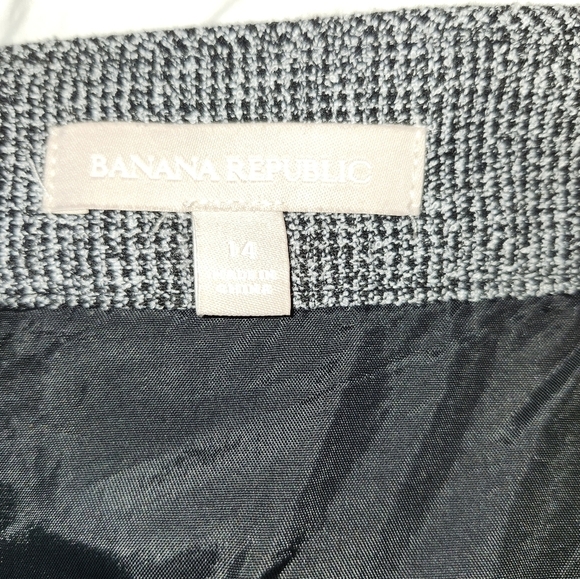 Banana Republic tweed miniskirt with zippered waist, size 14 - Picture 9 of 9